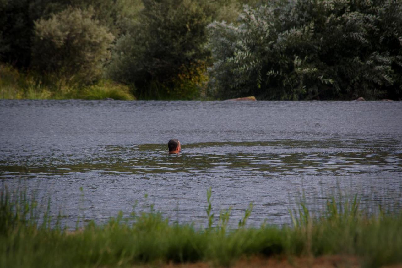 Xisto Camping Janeiro de Baixo Εξωτερικό φωτογραφία